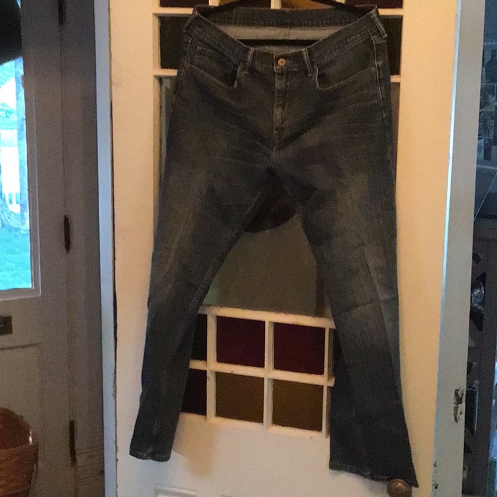 Mens 559 Levi’s button/zip jeans.